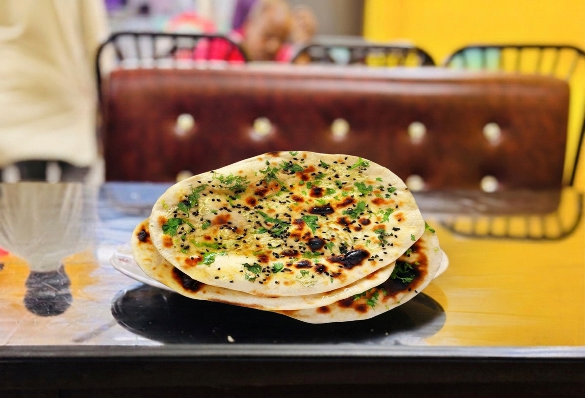 শখের হাঁড়ি স্পেশাল নান - Shokher Hari Restaurant